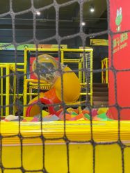 -蹦蹦跳跳(新奥购物中心店)