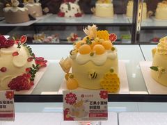 -花花卷卷·鲜食蛋糕(泉屋店)