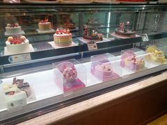 面包甜点陈列柜-巴黎贝甜(豪浦店)