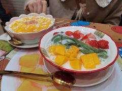 士多啤梨芒果绿茶拉面-甜心妈妈·榴莲星级糖水(北京路总店)