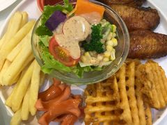 -丽莎沙拉轻食餐厅(国贸店)