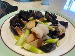 -巧克力渔家.小船海鲜胶东菜(万平口店)