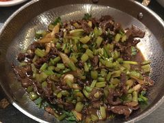 -侬佳蒸菜馆(听潮店)