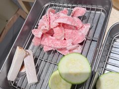 -蚂蚁洞·烤肉大营地(上海静安大悦城店)