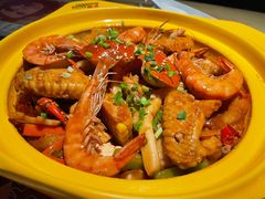 -多嘴超级肉蟹煲(杉杉国潮主题店)