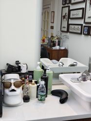 -理昂男士理发店 Barber shop