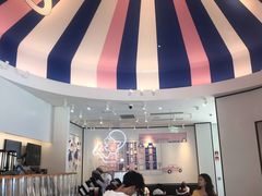 -喜茶(迪士尼小镇DP店)
