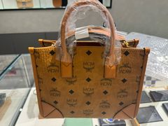 -MCM(比斯特上海购物村店)