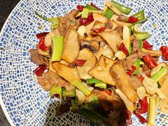 -山茶云南菜(永安里店)