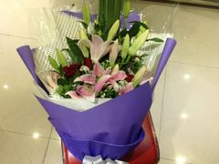 -FEI FEI FLOWER鲜花店·气球派对·宝宝宴布置(虹口德必运动Loft店)