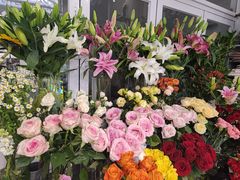 -FEI FEI FLOWER鲜花店·气球派对·宝宝宴布置(虹口德必运动Loft店)