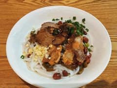 -牛八宝桂林米粉(八里庄店)