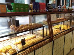 -Dough&Joe团憩(瑞虹天地月亮湾店)