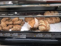 -绿叶子超市(公园大道店)