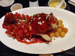 -吴越荣记苏州菜·松鼠桂鱼100%活鱼现做(月光码头店)