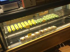 -鲍师傅糕点(江苏路店)