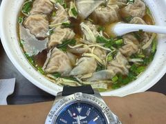 -苏亦铭馄饨店(凤凰西街店)