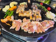 -豚豚家돈돈가韩国锅盖烤肉(新北万达店)