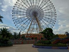 -七彩云南欢乐世界