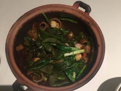 -八府香鸭·啫啫煲(华山路店)