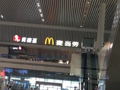 门面-麦当劳(郑州东高铁站店)