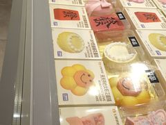 -燕莎奥特莱斯购物中心