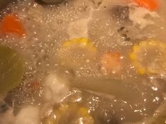 猪骨鸡脚汤-官也街澳门火锅(新源里店)
