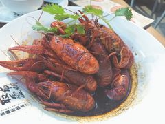 -龙巢盱眙龙虾·牛蛙·烧烤宵夜(八卦岭店)