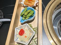 -山川小町·极番烧肉(新地假日广场店)