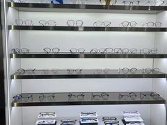 -视野联行眼镜蔡司·依视路官方授权店(顺城店)