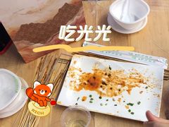 -老街烧烤大排档·地道湖北菜·龙虾馆(汉口火车站店)