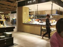 自助取餐区-金海湾自助餐厅(金陵饭店)