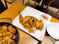 -秦香阁·西北家常菜(徐汇日月光中心店)
