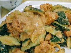 油条黄瓜-春水锅贴·传统鲁菜(大明湖店)