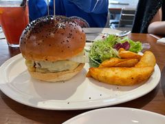 招牌牛肉汉堡-UPPER KITCHEN(延安路店)