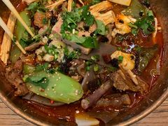 -成都你六姐·牛肉冒菜(上海环宇荟店)