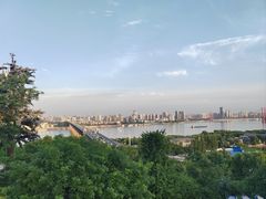 -龟山风景区-龟山电视塔