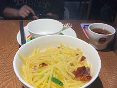 酸辣土豆丝-辣得叫湘菜(四明店)