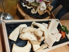 -一朵菌·野生菌探索家火锅(南亚店)