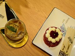 -ZING COFFEE 镜咖啡