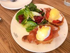 -Common Table · Brunch & Coffee