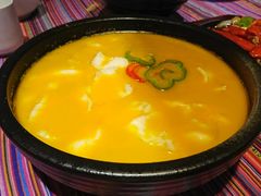 -香巴拉云南餐厅(华莱坞店)