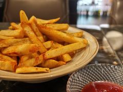 -LESCEDARS Brasserie Bistro香柏树