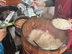 -梁阿婆廿年老牌扣肉糯米饭