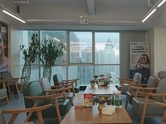 -无奔眼镜·蔡司·依视路授权店(朝阳大悦城店)