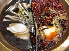 -沸炉重庆老火锅(军事博物馆店)