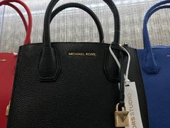-戴高乐机场免税店(BuY PARIS DUTY FREE)