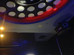 -范特西FANTASY量贩式KTV(民主广场店)