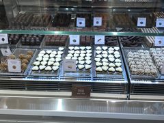 -VENCHI 闻绮(北京国贸商城店)