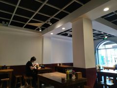 大堂-丽虹云南过桥米线(兴工街店)